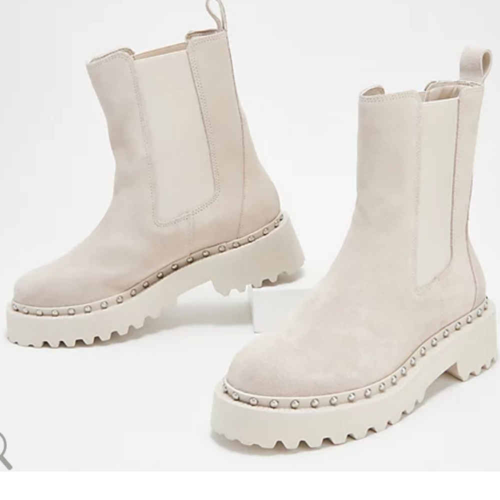 Vince Camuto Meendey  Suede Chelsea Booties